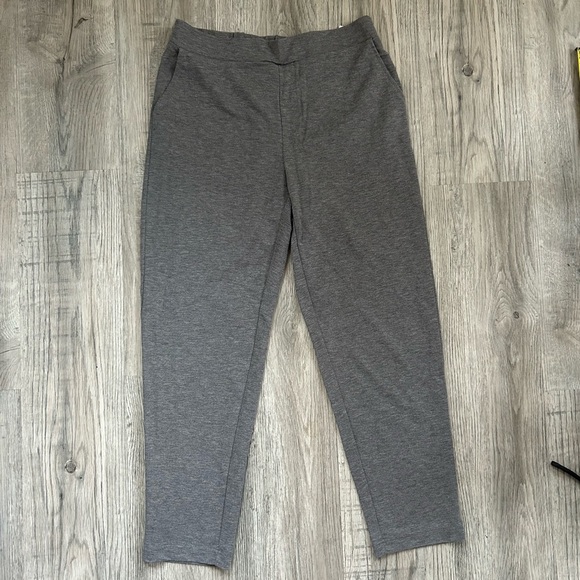 Banana Republic Heather Gray Ankle Length Trousers Sz 10 - Picture 1 of 9